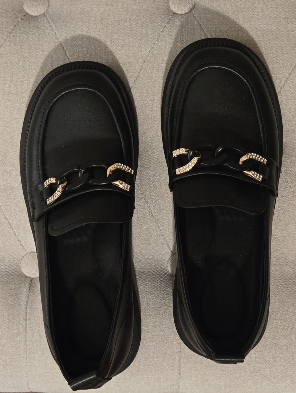 Black Chain-Accent Women's Loafers